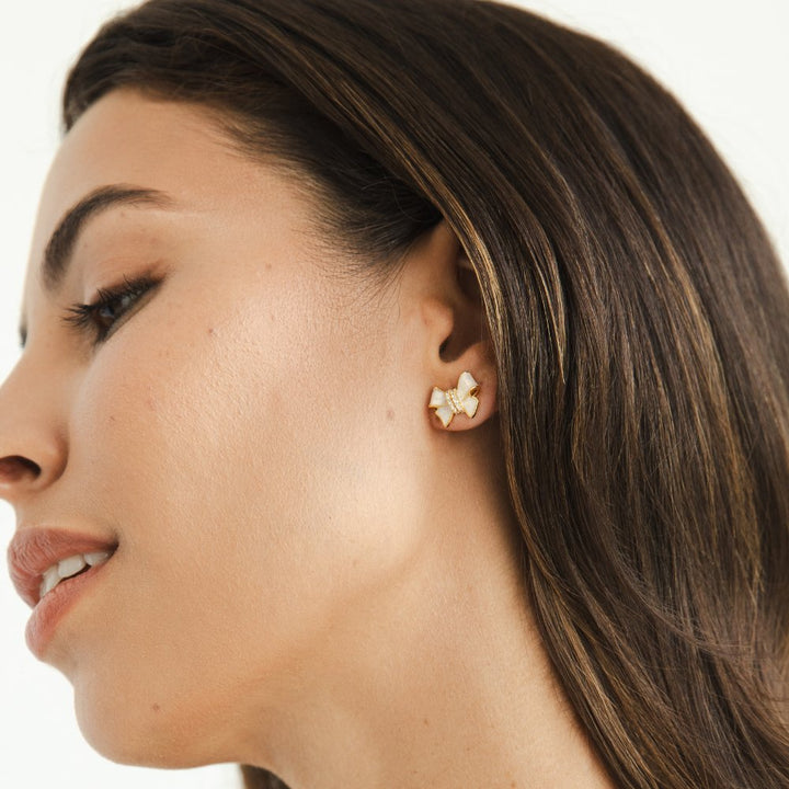 Elegant crystal earrings with a refined bow