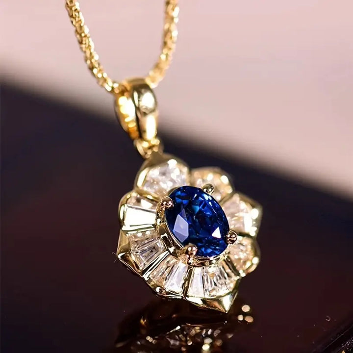 Nocturne gold necklace with delicate stars