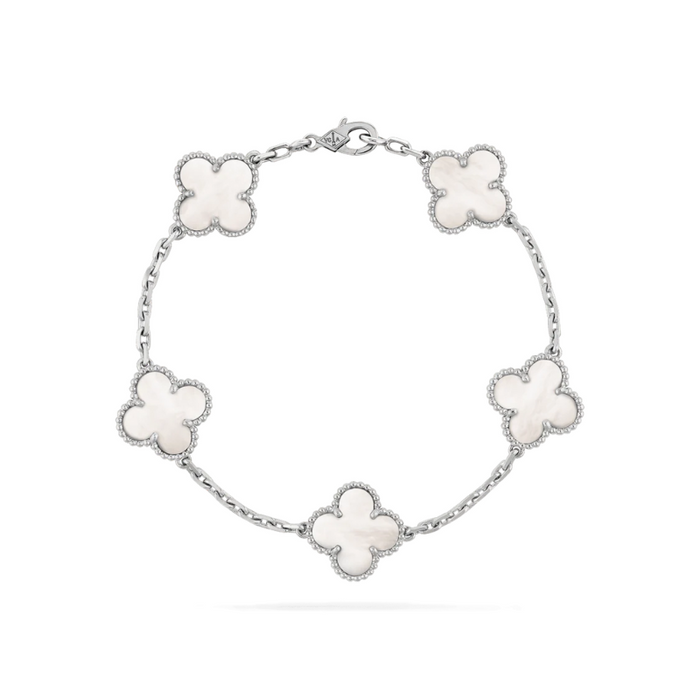 Wool Four-Leaf Clover Charm Bracelet - Elegant Accessory for Luck