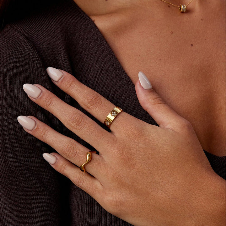 Gold Crystal Clover Ring