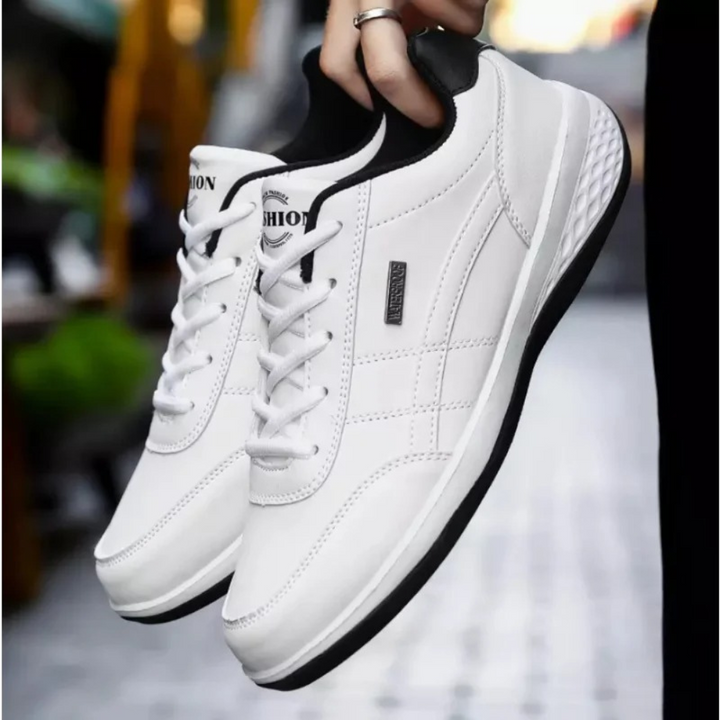 Men's Classic Everyday Sneakers