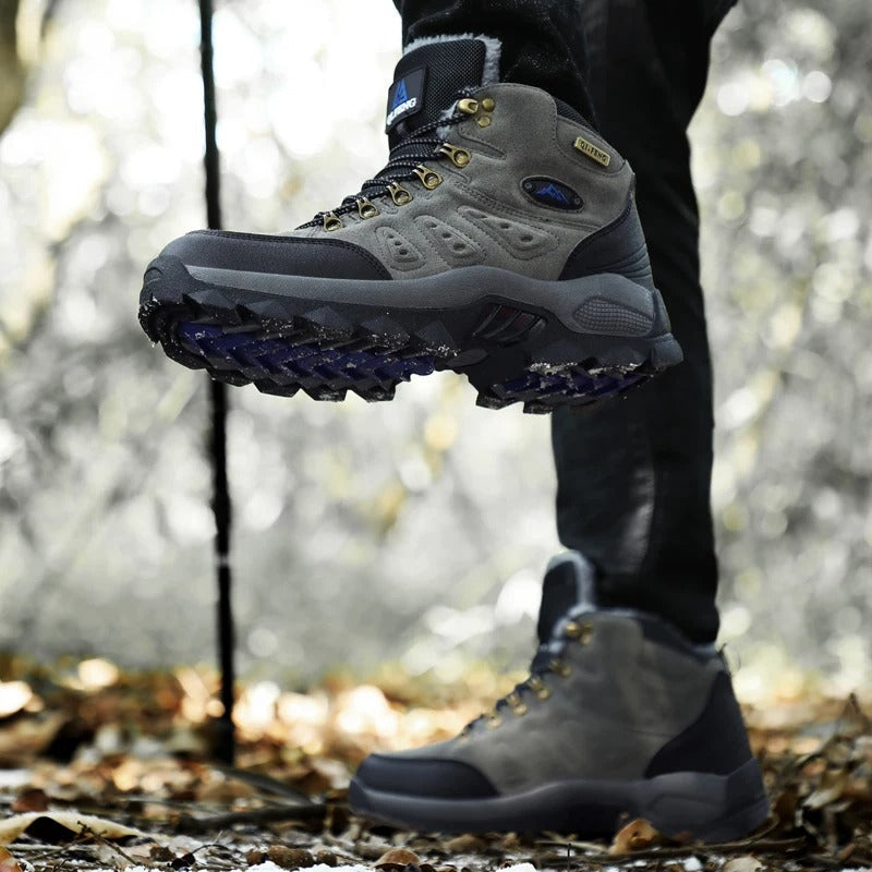 Men’s Lightweight Hiking Footwear