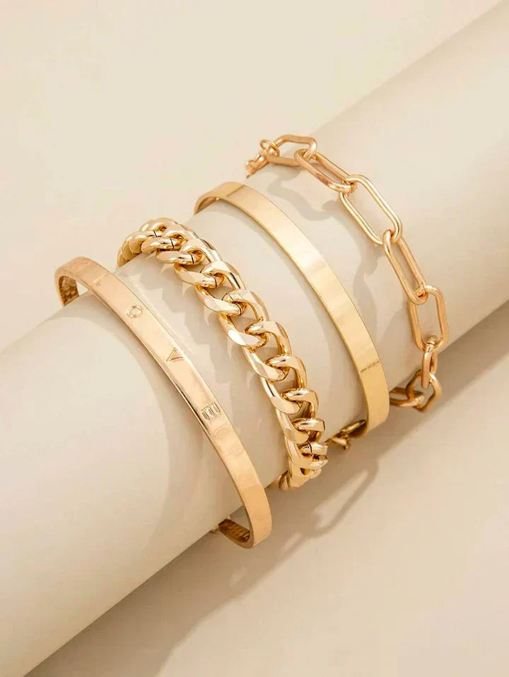 Elegant Gold Bracelet Set with Refined Details